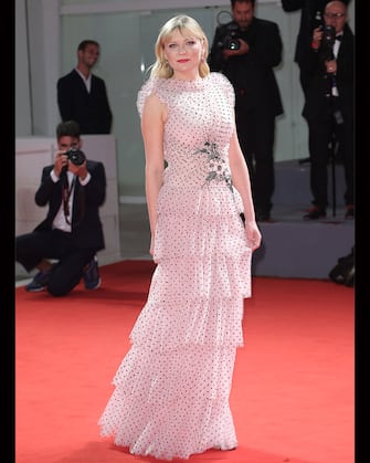 Kirsten Dunst walk the red carpet ahead of the 'Woodshock' screening during the 74th Venice Film Festival  in Venice, Italy, on September 4, 2017. (Photo by Matteo Chinellato/NurPhoto via Getty Images)