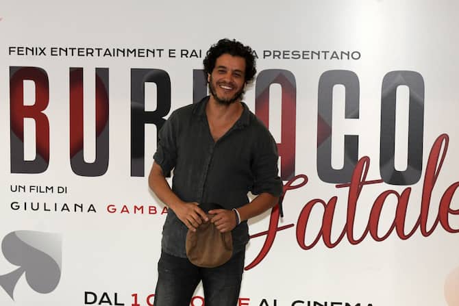 Burraco Fatale Le Foto Del Cast Sky Tg24
