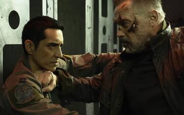 Terminator Rev-9 vs T-800