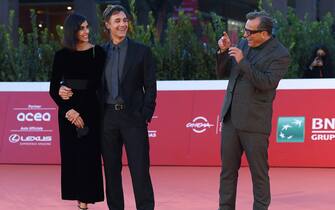 Italian director Gabriele Muccino (R) and Italian actor Raoul Bova (L) and his wife Spanish actress Rocio Munoz Morales (R) arrive for the screening of 'Calabria, terra mia ' at the 15th annual Rome Film Festival, in Rome, Italy, 20 October 2020. The film festival runs from 15 to 25 October.      ANSA/ETTORE FERRARI