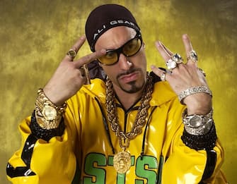 FRANKFURT - NOVEMBER 8:  Comedian Ali G aka Sacha Baron Cohen backstage at the MTV Europe Awards 2001 in Festhalle, Frankfurt, Germany, November 8, 2001. Ali G presented the awards show. (Photo by John Rogers/Getty Images)