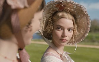 Anya Taylor-Joy stars as "Emma Woodhouse"  in director Autumn de Wilde's EMMA., a Focus Features release.  Credit : Focus Features