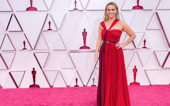 Reese Witherspoon arrives at the Oscars on Sunday, April 25, 2021, at Union Station in Los Angeles. (AP Photo/Chris Pizzello, Pool)
