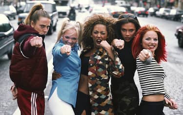 English pop group The Spice Girls, Paris, September 1996. Left to right: Melanie Chisholm, Emma Bunton, Melanie Brown, Victoria Beckham and Geri Halliwell aka Sporty, Baby, Scary, Posh and Ginger Spice. (Photo by Tim Roney/Getty Images) 