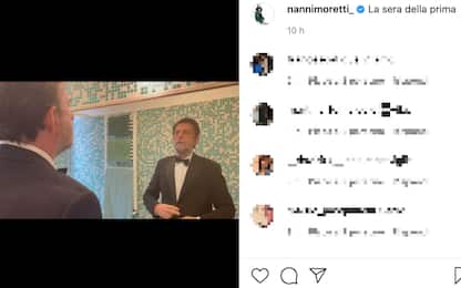 Moretti canta Soldi di Mahmood con il cast del film (che è a Cannes)
