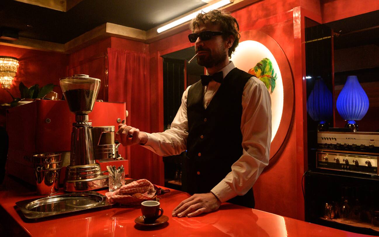 Appunti di un venditore di donne, le foto del film tratto dal libro di