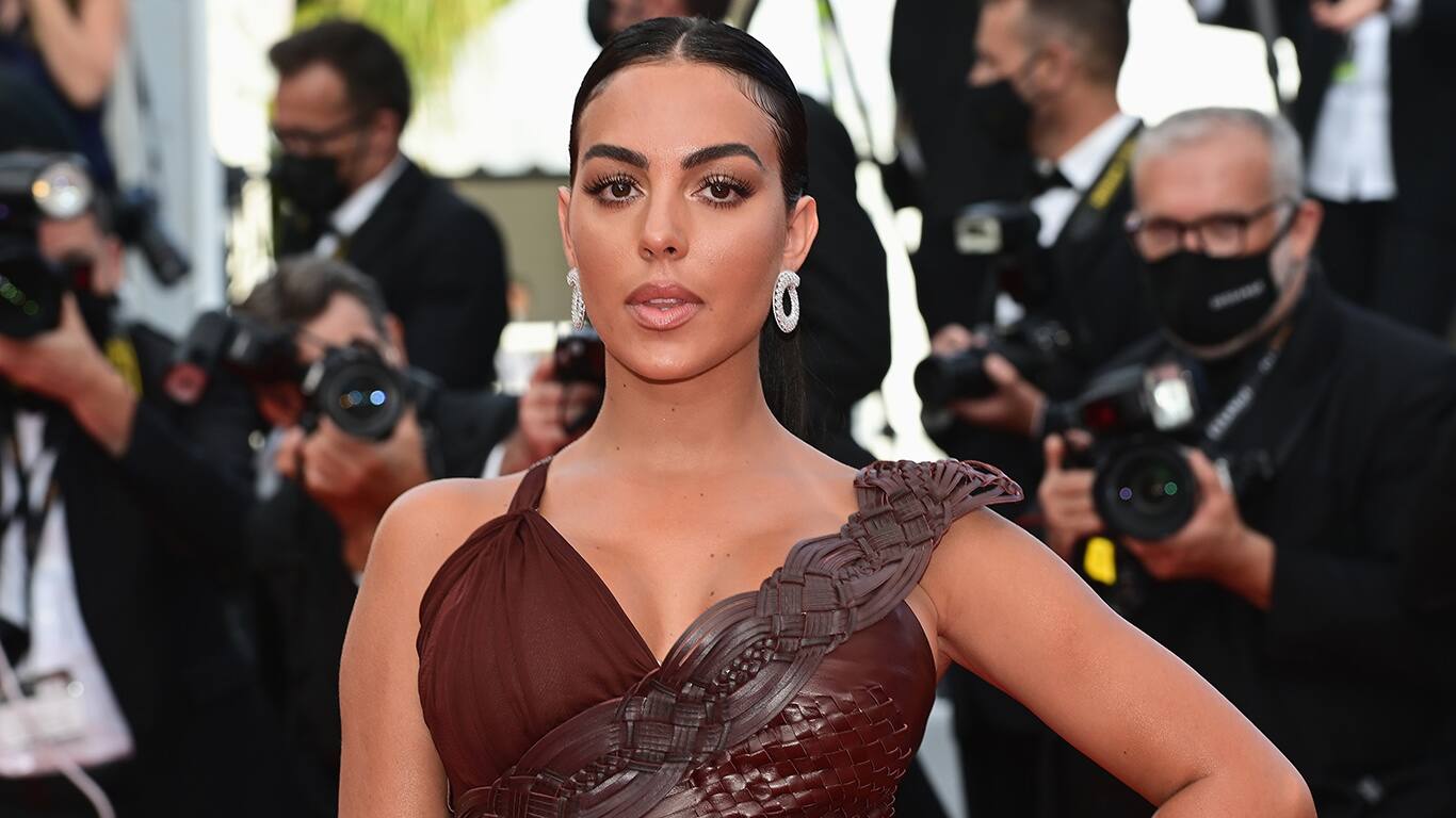 Cannes 2021, il red carpet del film "France", tra Georgina ...