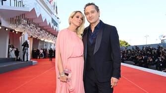 VENICE, ITALY - SEPTEMBER 08: Francesca Barra and Claudio Santamaria attend the red carpet of the movie "Freaks Out" during the 78th Venice International Film Festival on September 08, 2021 in Venice, Italy.  (Photo by Pascal Le segretain / Getty Images)