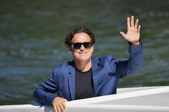 VENICE, ITALY - SEPTEMBER 01: Matt Dillon is seen arriving at the 78th Venice International Film Festival on September 01, 2021 in Venice, Italy. (Photo by Stephane Cardinale - Corbis/Corbis via Getty Images)
