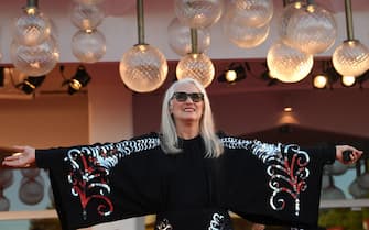 New Zealand director Jane Campion arrives for the opening ceremony and the screening of the film "Madres Paralelas" (Parallel Mothers) on the opening day of the 78th Venice Film Festival, on September 1, 2021 at Venice Lido. (Photo by Filippo MONTEFORTE / AFP) (Photo by FILIPPO MONTEFORTE/AFP via Getty Images)