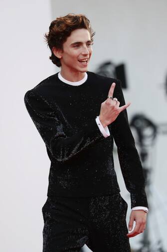 VENICE, ITALY - SEPTEMBER 03: TimothÃ©e Chalamet attends the red carpet of the movie "Dune" during the 78th Venice International Film Festival on September 03, 2021 in Venice, Italy. (Photo by Vittorio Zunino Celotto/Getty Images)