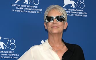  US actress Jamie Lee Curtis, poses at a photocall for 'Halloween Kills' during the 78th annual Venice International Film Festival, in Venice,Italy, 08 September 2021. The movie is presented out competition 'Venezia 78'. Jamie Lee Curtis will receive Golden Lions for lifetime achievement at the 77th Venice International Film Festival that is planned to run from 01 to 11 September. ANSA/CLAUDIO ONORATI 