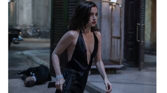 NO TIME TO DIE B25_08876_RC
Ana de Armas stars as Paloma in
NO TIME TO DIE,
an EON Productions and Metro-Goldwyn-Mayer Studios film
Credit: Nicola Dove
© 2021 DANJAQ, LLC AND MGM. ALL RIGHTS RESERVED.