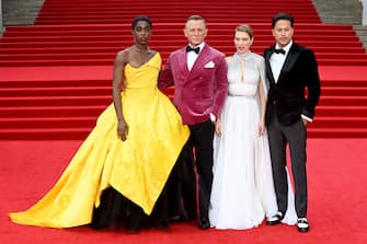 LONDON, ENGLAND - SEPTEMBER 28: Lashana Lynch, Daniel Craig, Lea Seydoux and Cary Fukunaga attend the "No Time To Die" World Premiere at Royal Albert Hall on September 28, 2021 in London, England. (Photo by Dave J Hogan/Getty Images)