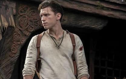 Uncharted, divertente video backstage con Tom Holland e Mark Wahlberg