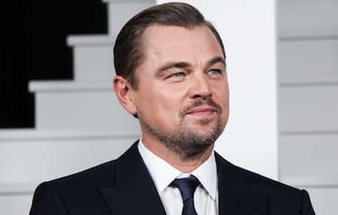 MANHATTAN, NEW YORK CITY, NEW YORK, USA - DECEMBER 05: Actor Leonardo DiCaprio arrives at the World Premiere of Netflix's 'Don't Look Up' held at Jazz at Lincoln Center on December 5, 2021 in Manhattan, New York City, New York, United States. (Photo by Jordan Hinton/Image Press Agency/Sipa USA)