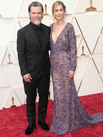 HOLLYWOOD, CALIFORNIA - MARCH 27: (L-R) Josh Brolin and Kathryn Boyd Brolin attend the 94th Annual Academy Awards at Hollywood and Highland on March 27, 2022 in Hollywood, California. (Photo by David Livingston/Getty Images)