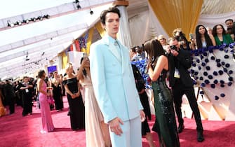 Australian actor Kodi Smit-McPhee attends the 94th Oscars at the Dolby Theatre in Hollywood, California on March 27, 2022. (Photo by VALERIE MACON / AFP) (Photo by VALERIE MACON/AFP via Getty Images)