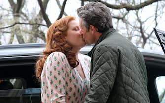 As if by magic 2, the kiss on the set in New York between Amy Adams and Patrick Dempsey