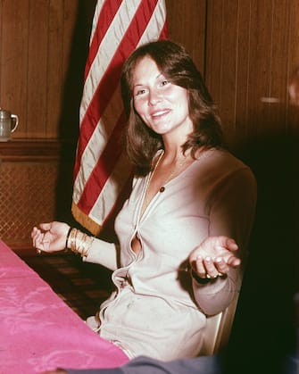 American actor Linda Lovelace, star of the film ' Deep Throat' gives an interview in Los Angeles, October 1973. (Photo by Pictorial Parade/Getty Images)