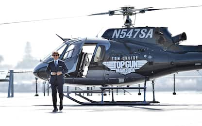 Top Gun Maverick Cruise pilota elicottero con cui arriva alla première
