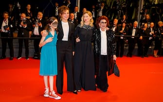 CANNES, FRANCE - MAY 21: Maayane Conti, Jury Member Jasmine Trinca , Alba Rohrwacher and Giovanna Ralli attend the screening of "R.M.N" during the 75th annual Cannes film festival at Palais des Festivals on May 21, 2022 in Cannes, France. (Photo by Stephane Cardinale - Corbis/Corbis via Getty Images)