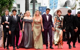 CANNES, FRANCE - MAY 22: (L-R) Micha Lescot, Louis Garrel, Nadia Tereszkiewcz, Valeria Bruni Tedeschi, Vassili Schneider, Sofiane Bennacer and Clara Bretheau attend the screening of "Forever Young (Les Amandiers)" during the 75th annual Cannes film festival at Palais des Festivals on May 22, 2022 in Cannes, France. (Photo by Pascal Le Segretain/Getty Images)