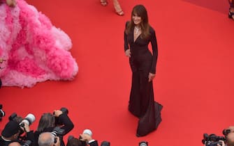 Carla Bruni on the red carpet of the Cannes Film Festival 2022. PHOTOS