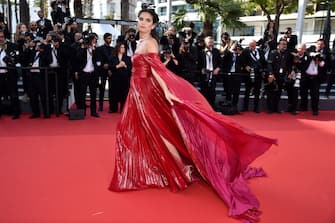 CANNES, FRANCE - MAY 23: Sara Sampaio attends the screening of "Decision To Leave (Heojil Kyolshim)" during the 75th annual Cannes film festival at Palais des Festivals on May 23, 2022 in Cannes, France. (Photo by Lionel Hahn/Getty Images)