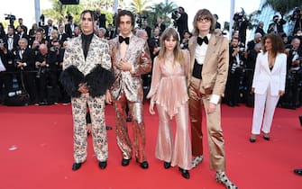 CANNES, FRANCE - MAY 25: (R to L) Maneskin : Thomas Raggi, Victoria De Angelis, Damiano David and Ethan Torchio attend the screening of "Elvis" during the 75th annual Cannes film festival at Palais des Festivals on May 25, 2022 in Cannes, France. (Photo by Pascal Le Segretain/Getty Images)