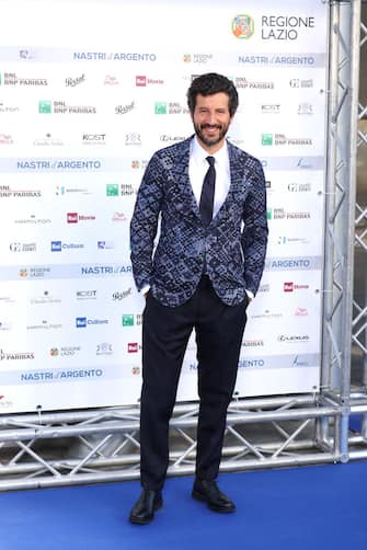 ROME, ITALY - JUNE 20: Francesco Scianna attends the red carpet at the 76th Nastri D'Argento 2022 on June 20, 2022 in Rome, Italy. (Photo by Daniele Venturelli/Daniele Venturelli / WireImage  )