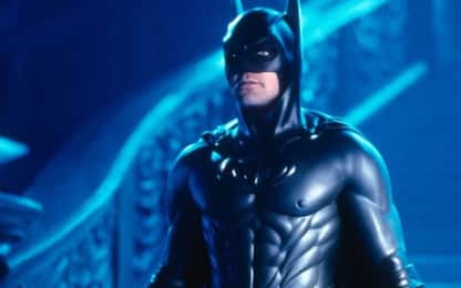 George Clooney, all'asta per 40.000 dollari il suo costume in Batman