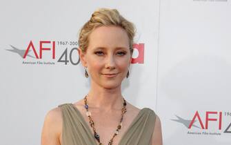 epa10117995 (FILE) - US actor Anne Heche arrives at the American Film Institute Life Achievement Award event honoring Al Pacino in Los Angeles, California, USA, 07 June 2007 (reissued 12 August 2022). Heche has been declared brain-dead aged 53 on 12 August 2022, according to a representative's statement issued on behalf of Heche's family. The actor is still on life support to determine whether her organs are vialble for donation. Heche had been hospitalized and on life support after suffering severe burns and critical injuries in a car crash in Los Angeles on 06 August 2022.  EPA/ANDREW GOMBERT