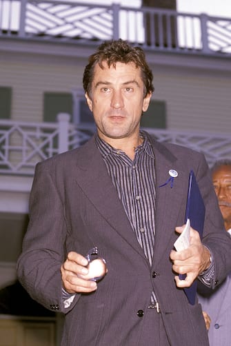 Robert De Niro during 1990 Crystal Apple Awards at Gracie Mansion in New York City, New York, United States. (Photo by Ron Galella/Ron Galella Collection via Getty Images)