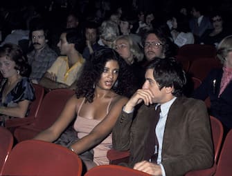 Robert De Niro (right) and Diahnne Abbott (Photo by Ron Galella/Ron Galella Collection via Getty Images)
