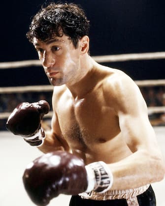 American actor Robert De Niro as Jake LaMotta in a fight scene from 'Raging Bull', directed by Martin Scorsese, 1980. (Photo by Silver Screen Collection/Getty Images)