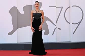 Italian singer and actress Elodie arrives for the premiere of 'Ti mangio il cuore' during the 79th Venice Film Festival in Venice, Italy, 04 September 2022. The movie is presented in 'Orizzonti' section at the festival running from 31 August to 10 September 2022. ANSA / ETTORE FERRARI  