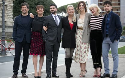 Metti la nonna in freezer, il cast del film con Fabio de Luigi. FOTO