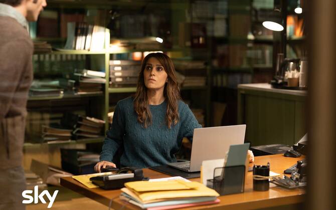 Petra, il cast dei nuovi episodi della serie con Paola Cortellesi. FOTO ...