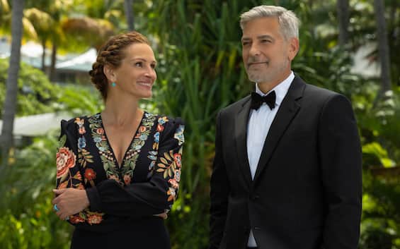 George Clooney and Julia Roberts, Ticket to Paradise immediately at the top of the box office