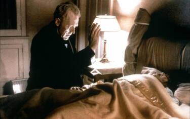 Film - L'esorcista (The Exorcist). Foto di scena. Nella foto, Max von Sydow.