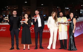 ROME, ITALY - OCTOBER 22: (L-R) Viesturs Kairiss, Lilith Grasmug, Ady Walter, Jemima Khan, Shekhar Kapur and Lourdes Hernandez attend the red carpet for the awards ceremony during the 17th Rome Film Festival at Auditorium Parco Della Musica on October 22, 2022 in Rome, Italy. (Photo by Daniele Venturelli/WireImage)