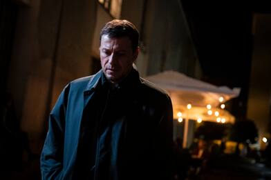 Ipersonnia, trailer, trama e cast del film con Stefano Accorsi