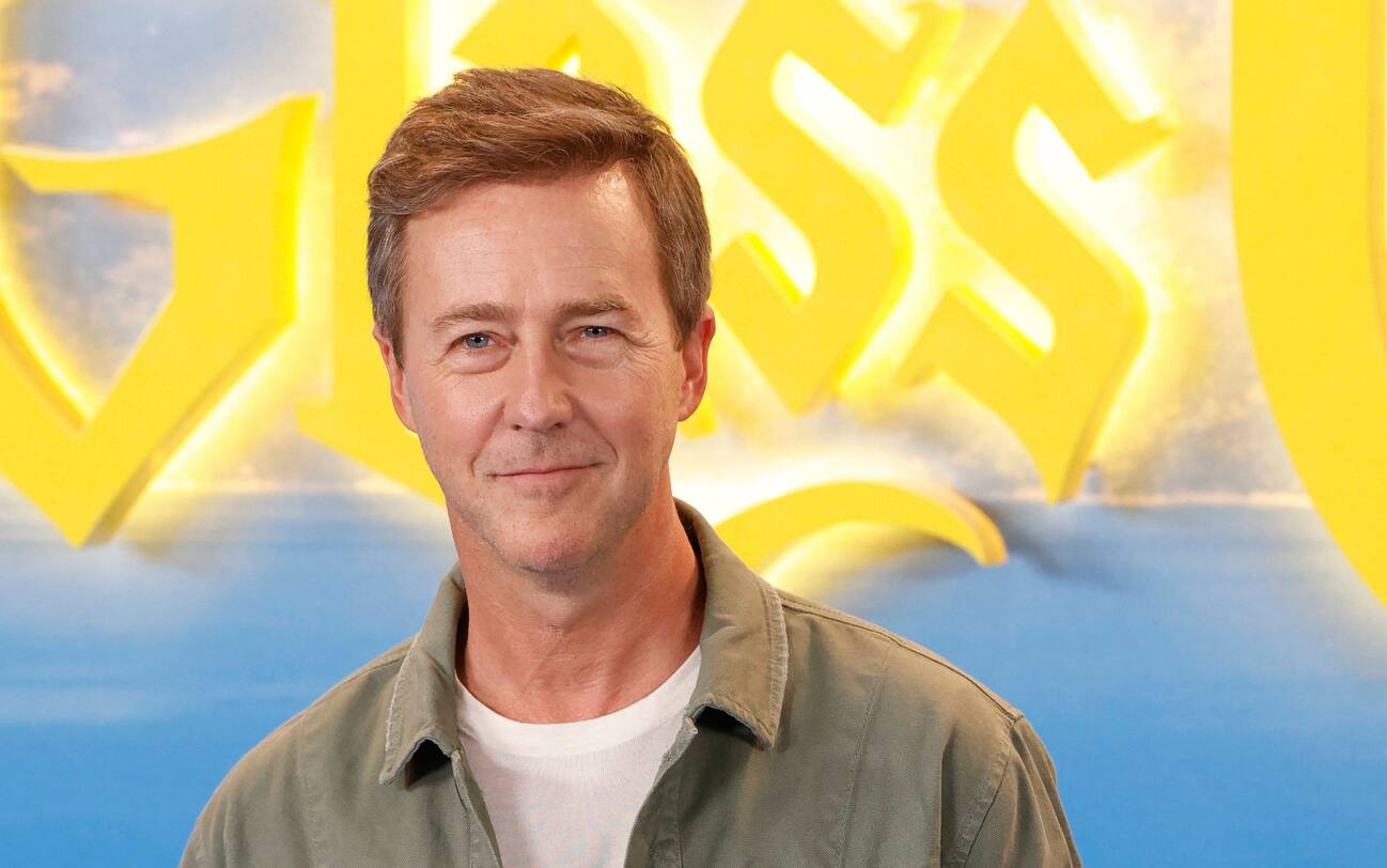 Glass Onion Knives Out, il cast cerca di imitare l'accento di Daniel