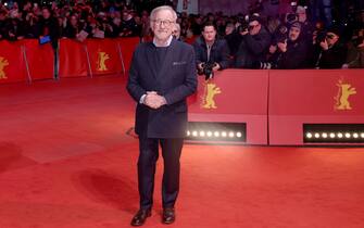 21 February 2023, Berlin: U.S. director Steven Spielberg is coming with his wife Kate Capshaw to the Berlinale's Honorary Golden Bear award ceremony. He will be awarded as part of a tribute. The 73rd International Film Festival will take place in Berlin from Feb. 16 - 26, 2023. Photo: Gerald Matzka/dpa