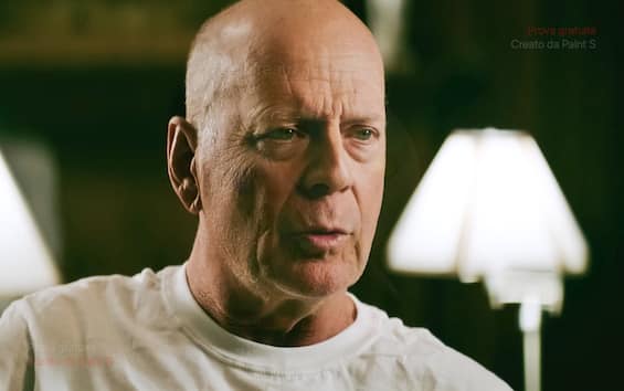 Bruce Willis reappears in public after the announcement of the disease.  The first photos