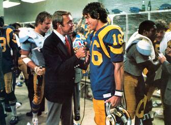 HEAVEN CAN WAIT, Dick Enberg, Warren Beatty, 1978. (c) Paramount Pictures/ Courtesy: Everett Collection.