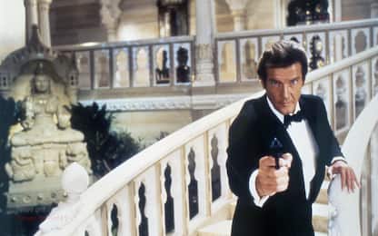 007, all'asta la collezione personale di Roger Moore