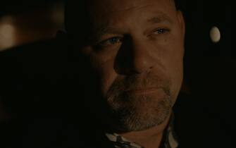 Reptile. Domenick Lombardozzi as Wally in Reptile. Cr. Netflix ©2023