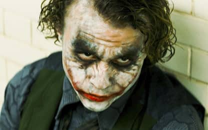 Heath Ledger, le foto inedite in cui si trucca da Joker